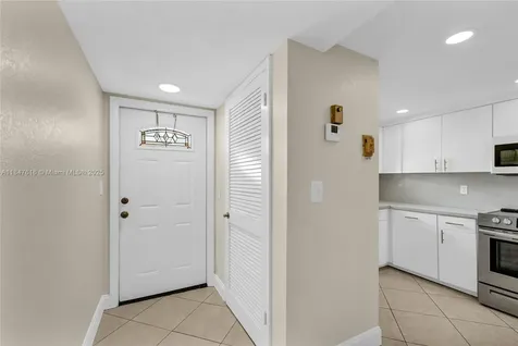 681 S Hollybrook Drive Pembroke Pines FL 33025