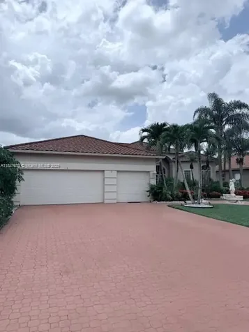710 Grand Rapids Boulevard Naples FL 34120