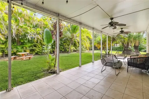 16941 SW 88th Avenue Palmetto Bay FL 33157