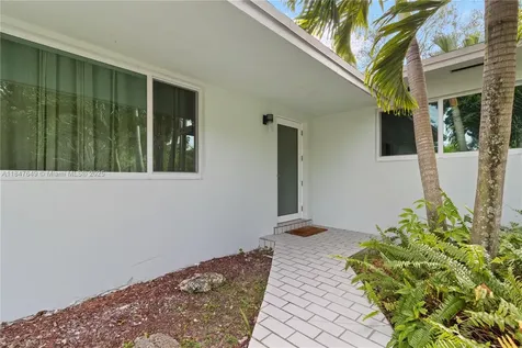 16941 SW 88th Avenue Palmetto Bay FL 33157
