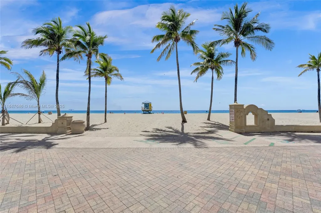 345 Virginia Street Hollywood FL 33019