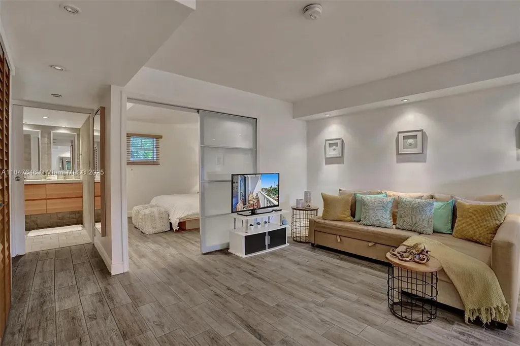 345 Virginia Street Hollywood FL 33019