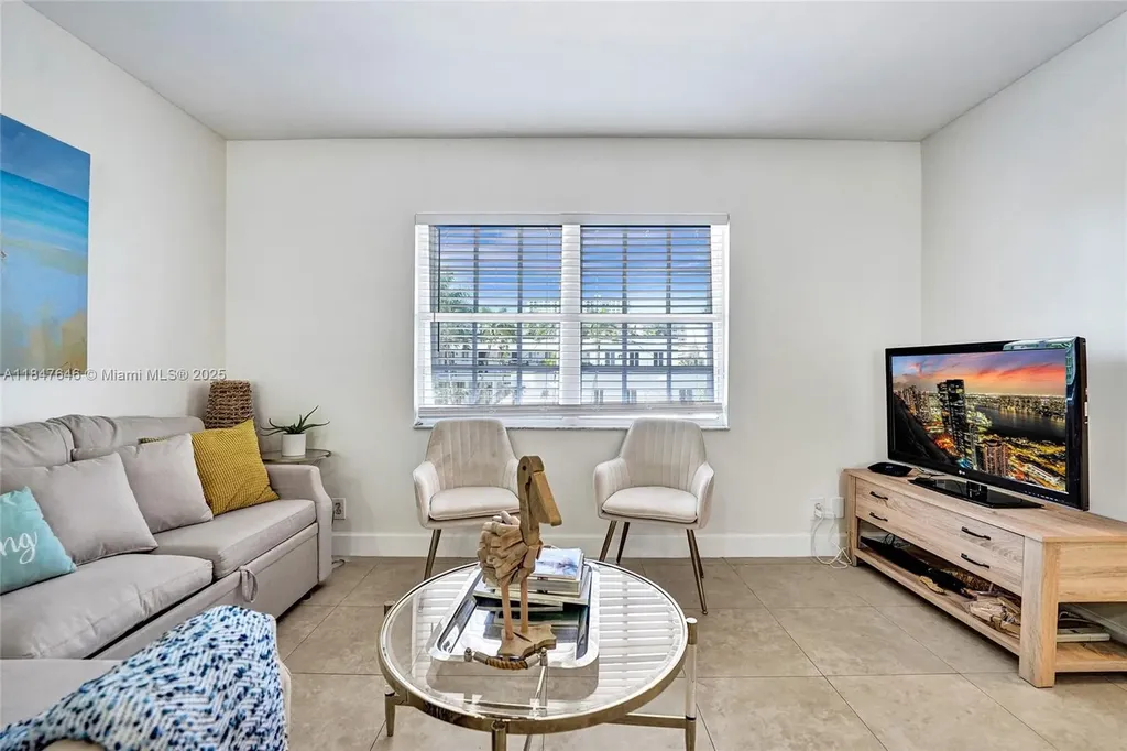 345 Virginia Street Hollywood FL 33019