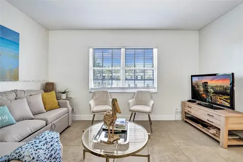 345 Virginia Street Hollywood FL 33019