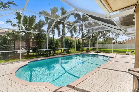 19410 NW 6th Street Pembroke Pines FL 33029