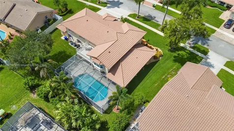 19410 NW 6th Street Pembroke Pines FL 33029
