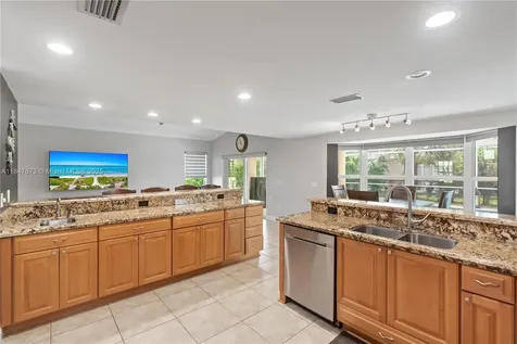 19410 NW 6th Street Pembroke Pines FL 33029