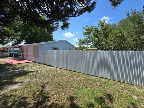 2401 NW 91st Street Miami FL 33147