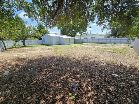 2401 NW 91st Street Miami FL 33147