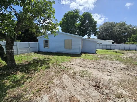 2401 NW 91st Street Miami FL 33147