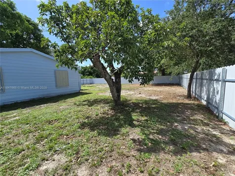 2401 NW 91st Street Miami FL 33147