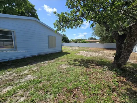 2401 NW 91st Street Miami FL 33147