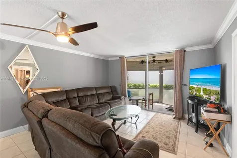 1040 SE 4th Avenue Deerfield Beach FL 33441