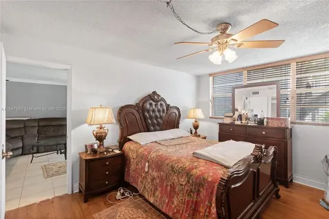 1040 SE 4th Avenue Deerfield Beach FL 33441