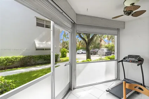 1040 SE 4th Avenue Deerfield Beach FL 33441