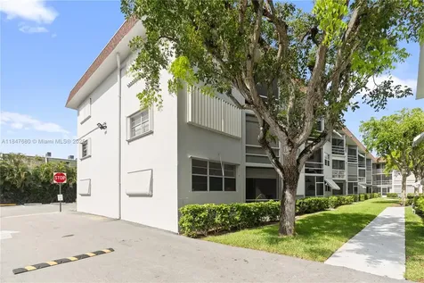 1040 SE 4th Avenue Deerfield Beach FL 33441