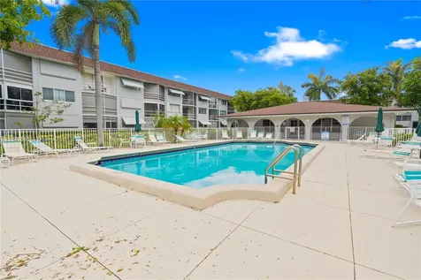 1040 SE 4th Avenue Deerfield Beach FL 33441