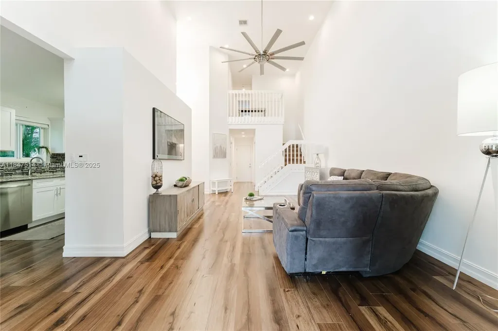 6061 Old Court Road Boca Raton FL 33433