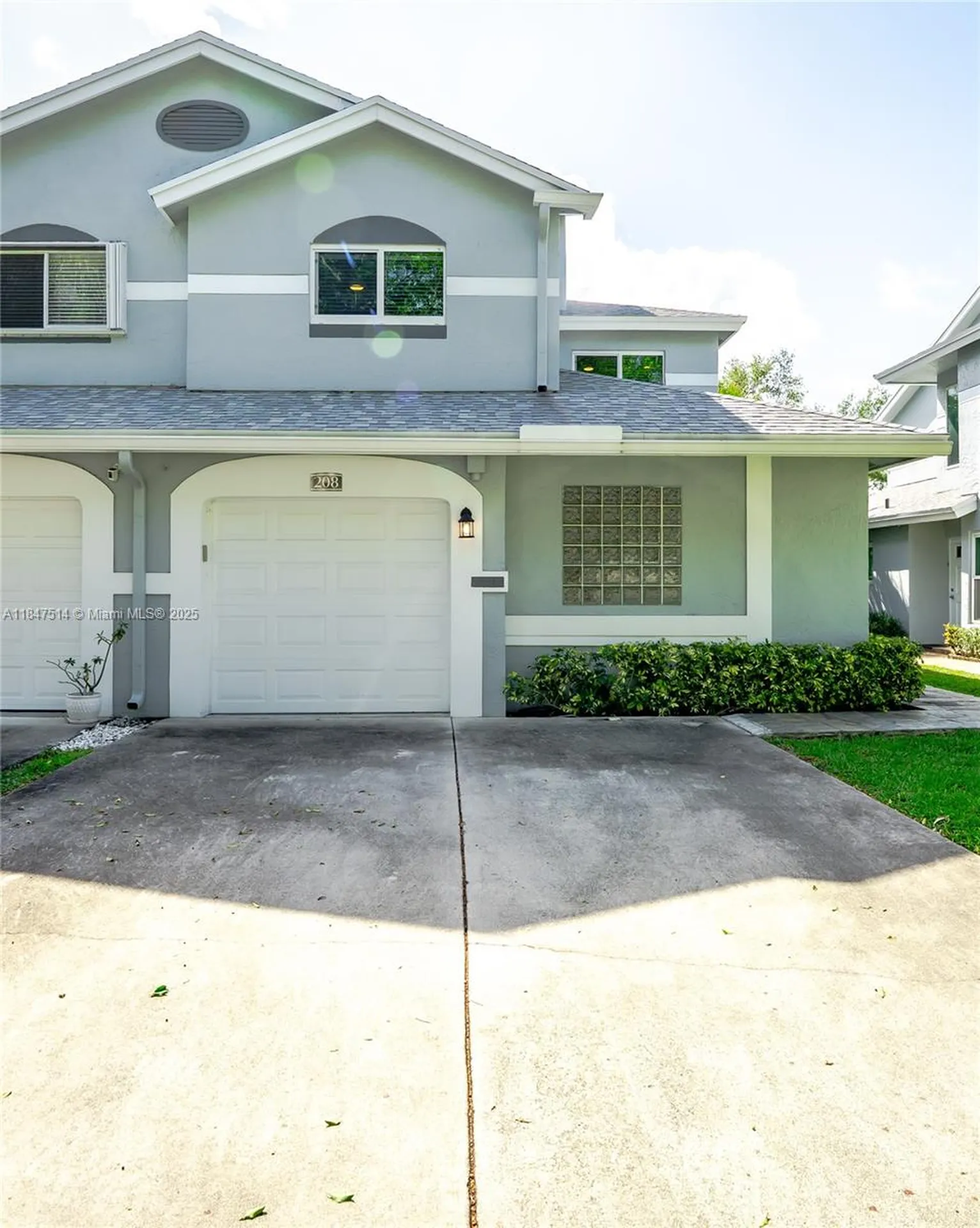 6061 Old Court Road Boca Raton FL 33433