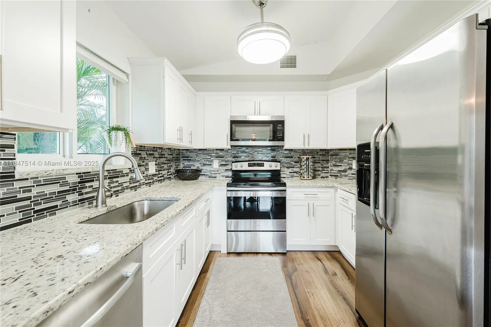 6061 Old Court Road Boca Raton FL 33433