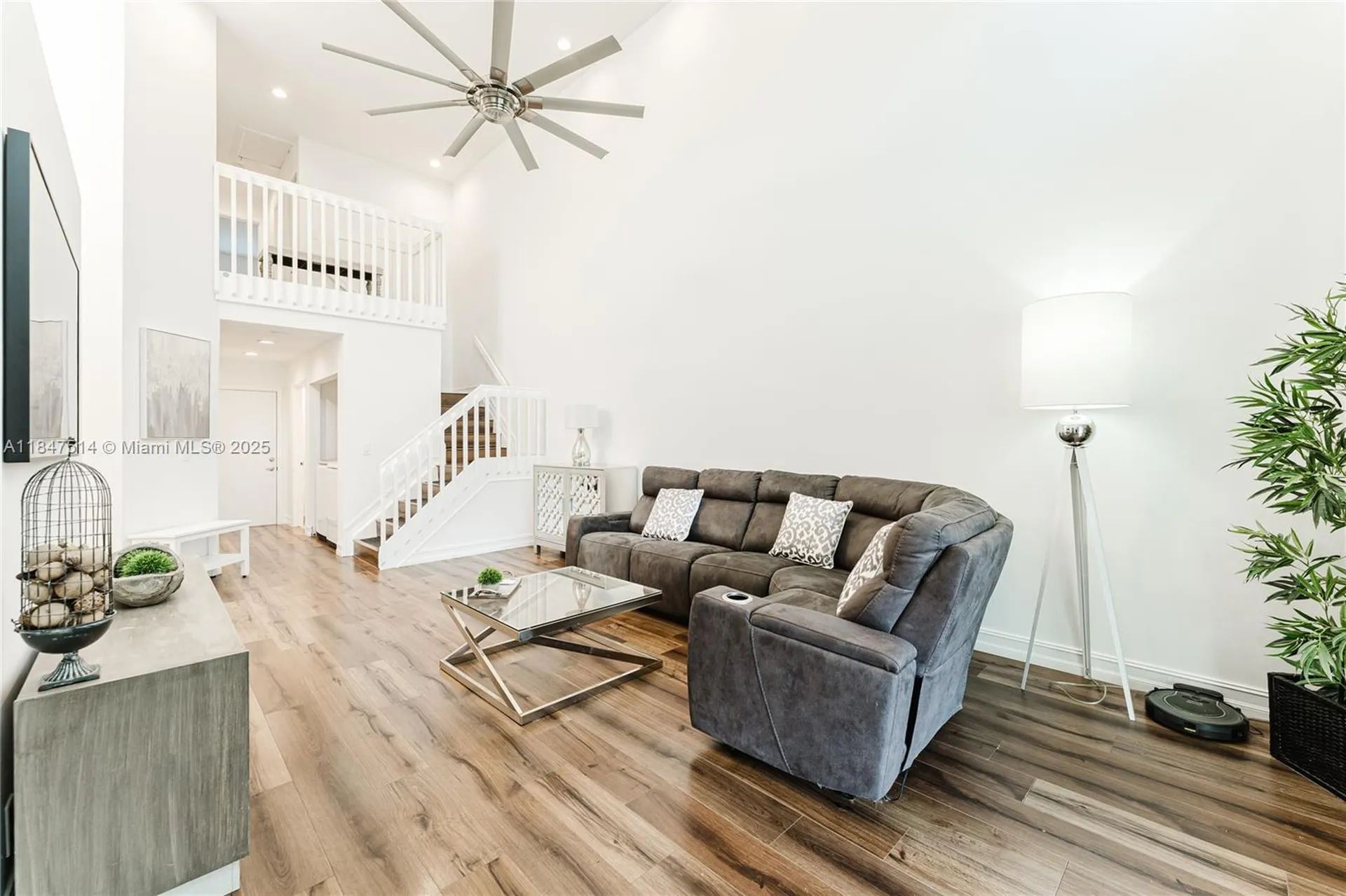 6061 Old Court Road Boca Raton FL 33433