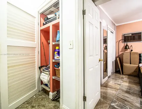 8621 NW 35th Court Miami FL 33147