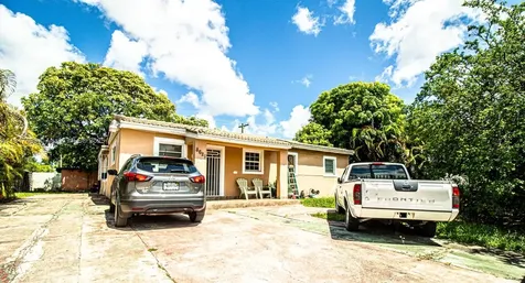 8621 NW 35th Court Miami FL 33147