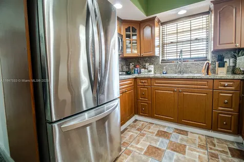 8621 NW 35th Court Miami FL 33147
