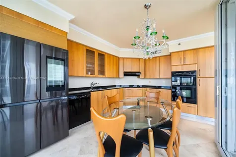 19111 Collins Avenue Sunny Isles Beach FL 33160
