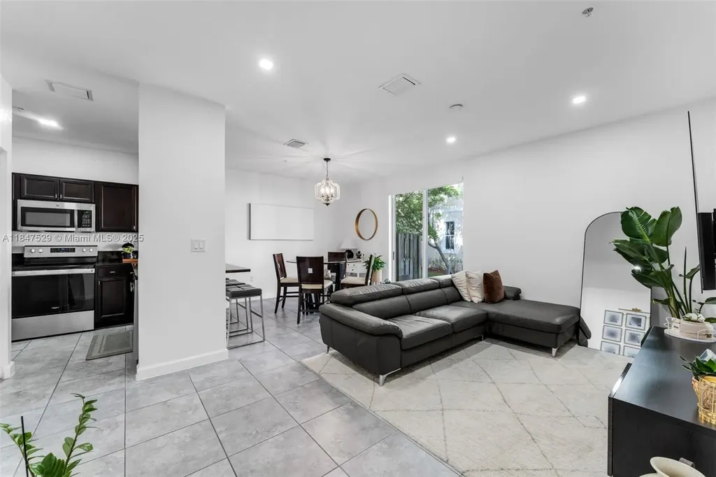 134 SE 28th Terrace Homestead FL 33033