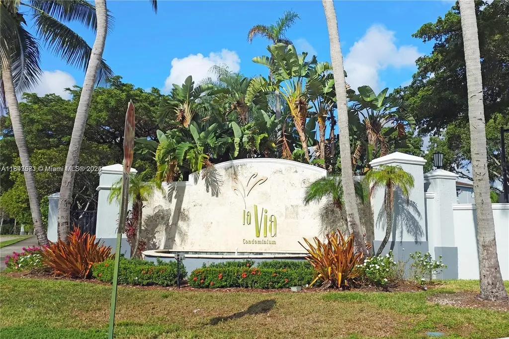 9640 NW 2nd Street Pembroke Pines FL 33024