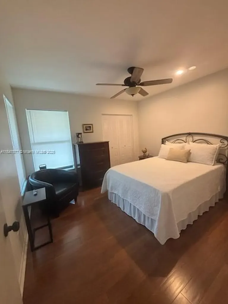 10872 Lake Front Place Boca Raton FL 33498