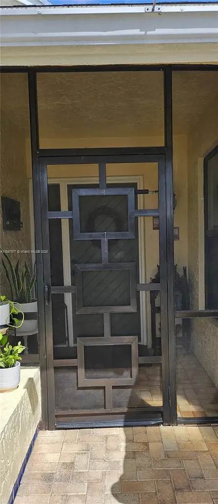 10872 Lake Front Place Boca Raton FL 33498