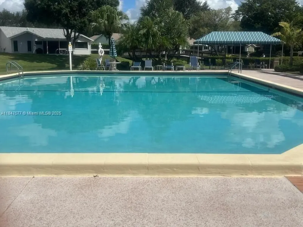 10872 Lake Front Place Boca Raton FL 33498