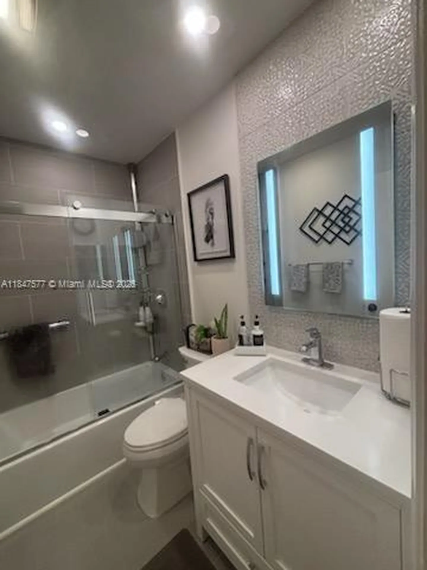 10872 Lake Front Place Boca Raton FL 33498