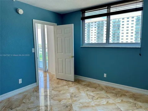 19380 Collins Avenue Sunny Isles Beach FL 33160