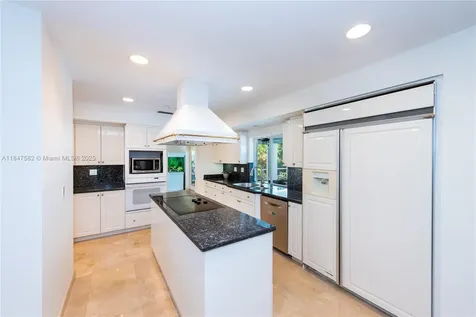 13020 SW 70th Avenue Pinecrest FL 33156