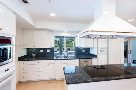 13020 SW 70th Avenue Pinecrest FL 33156