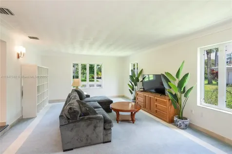 13020 SW 70th Avenue Pinecrest FL 33156