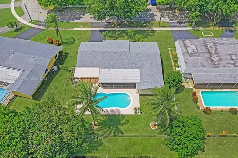 7550 NW 12th Street Plantation FL 33313