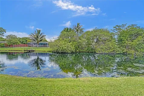 7550 NW 12th Street Plantation FL 33313