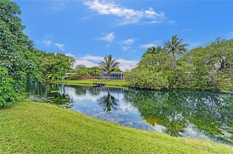 7550 NW 12th Street Plantation FL 33313