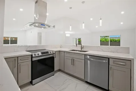 15530 SW 152nd Terrace Miami FL 33187