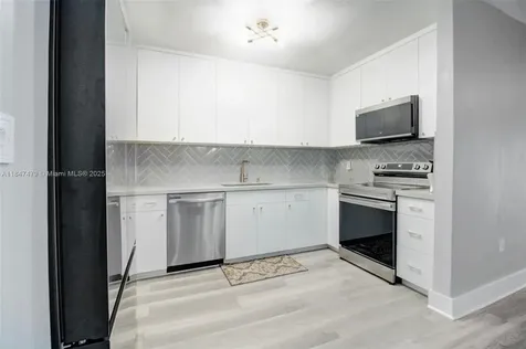 7440 Farragut Street Hollywood FL 33024