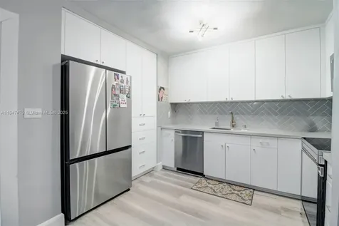 7440 Farragut Street Hollywood FL 33024