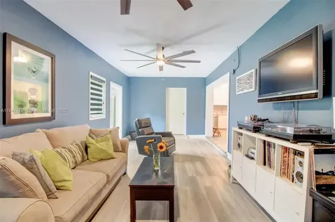 7440 Farragut Street Hollywood FL 33024