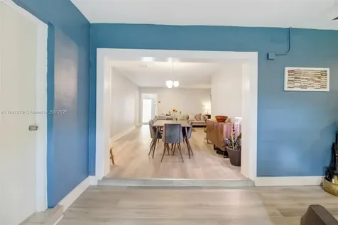 7440 Farragut Street Hollywood FL 33024