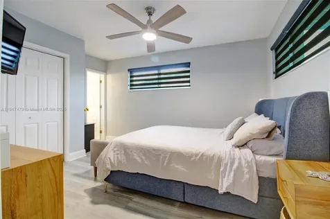 7440 Farragut Street Hollywood FL 33024