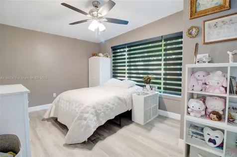 7440 Farragut Street Hollywood FL 33024