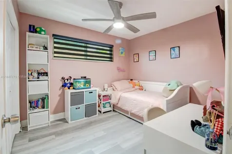7440 Farragut Street Hollywood FL 33024